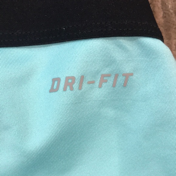 Nike shorts - Picture 3 of 7